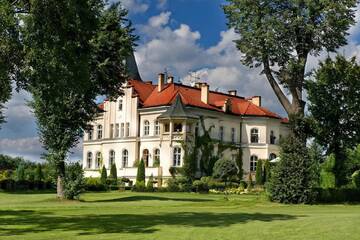 Фото Отели типа «постель и завтрак» Pałac Brzeźno г. Oborniki Śląskie 1